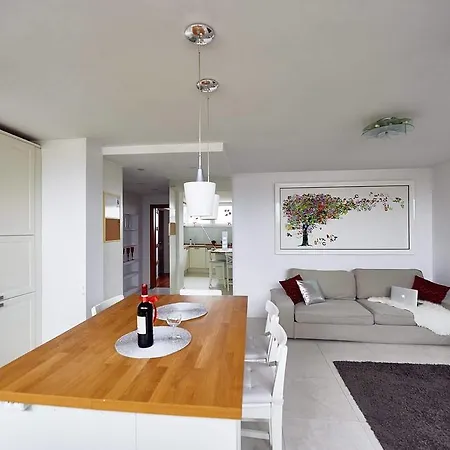 City Center/ 9-cio Osobowy Apartament Apartment Warsaw